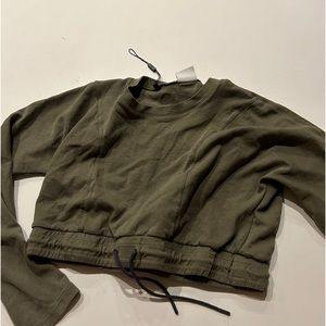 gymshark army green crop crew neck